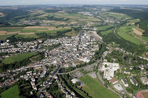 Regierung erneuert Glaubensbekenntnis zum dritten regionalen Entwicklungspol des Landes