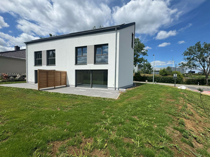 House with 5 bedroom(s) to sell in Grass