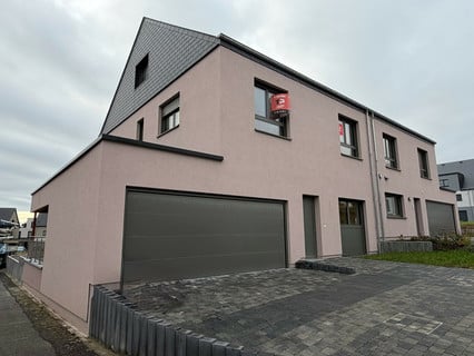 Haus 5 Zimmer zu verkaufen in Garnich