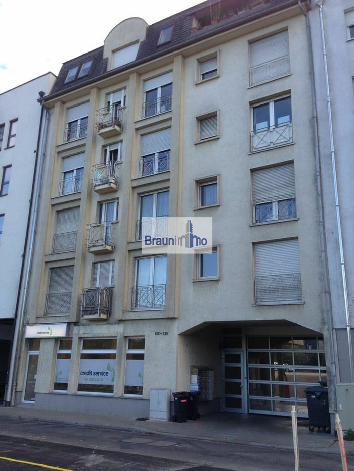 photo façade emplacment Hollerich 75000e.JPG
