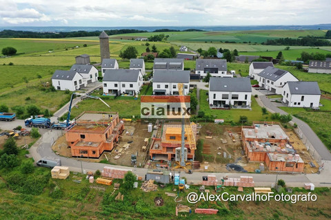 Housing developments to sell in Holtz