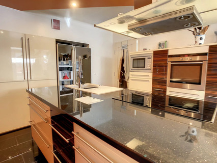 Quinta com 5 quarto(s) para venda em Scheidgen