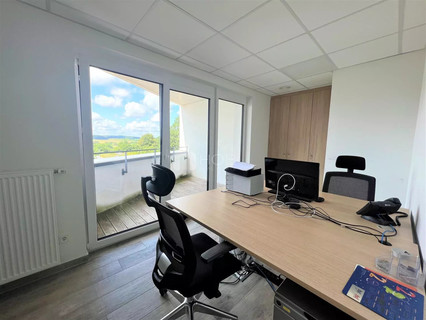 Büro zu vermieten in Weiswampach