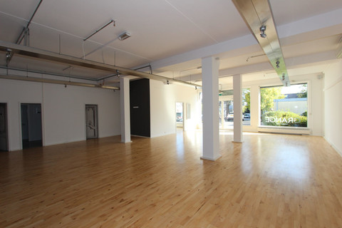 Business centre to sell in Strassen