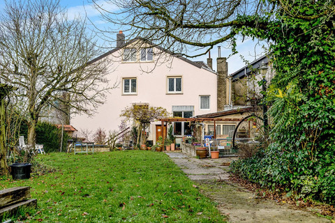 Moradia com 12 quarto(s) para venda em Bergem