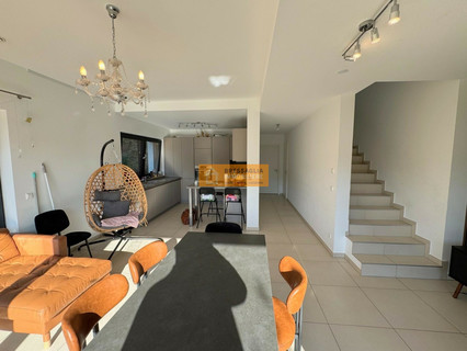 Semi-detached with 4 bedroom(s) to sell in Dalheim