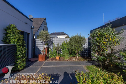 House with 4 bedroom(s) to sell in Langsur