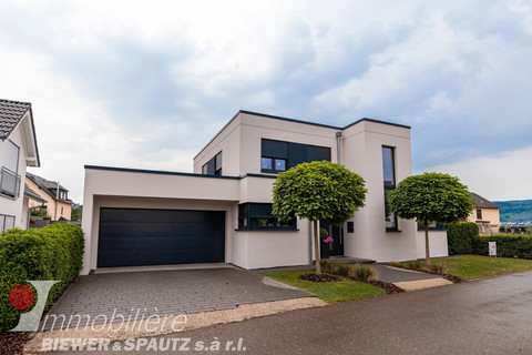 House with 4 bedroom(s) to sell in Langsur