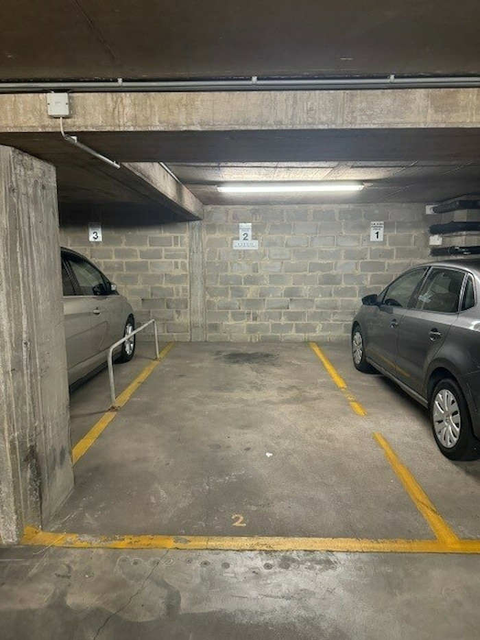 Parking2.jpg