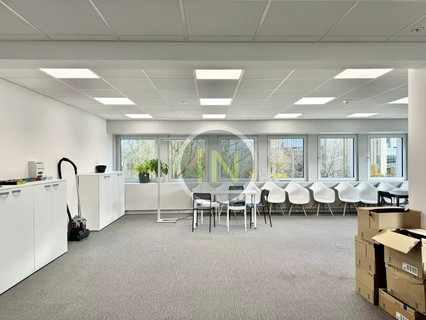Office to sell in Luxembourg-Hollerich
