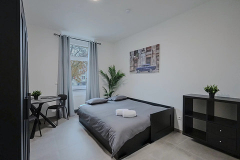 Residência com 10 quarto(s) para venda em Esch-sur-Alzette