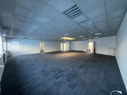 Office to rent in Kehlen