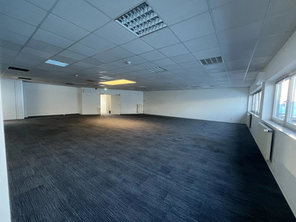 Office to rent in Kehlen