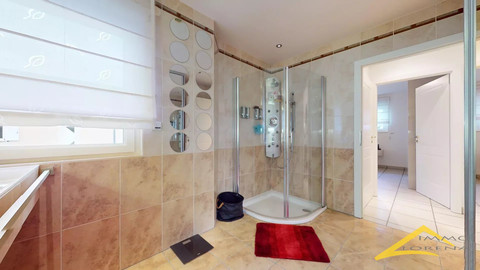 Moradia com 3 quarto(s) para venda em Crusnes