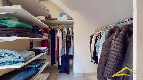 Moradia com 3 quarto(s) para venda em Crusnes