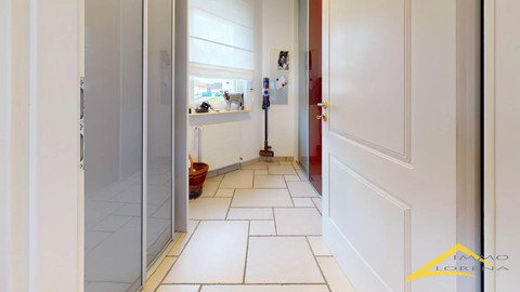 Moradia com 3 quarto(s) para venda em Crusnes