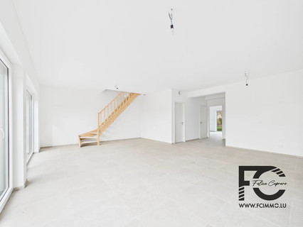 Duplex com 4 quarto(s) para venda em Aubange