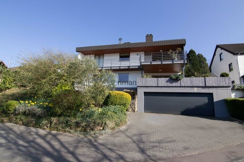 House with 6 bedroom(s) to sell in Newel