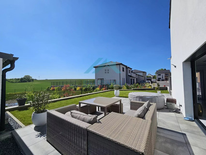 Moradia com 4 quarto(s) para venda em Hussigny-Godbrange