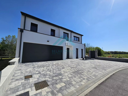 Moradia com 4 quarto(s) para venda em Hussigny-Godbrange