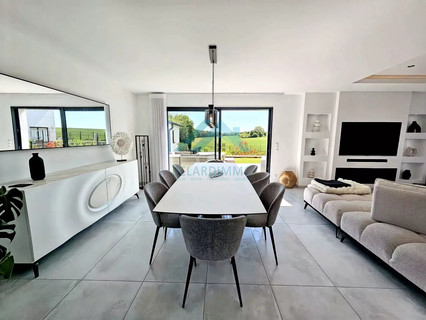 Moradia com 4 quarto(s) para venda em Hussigny-Godbrange