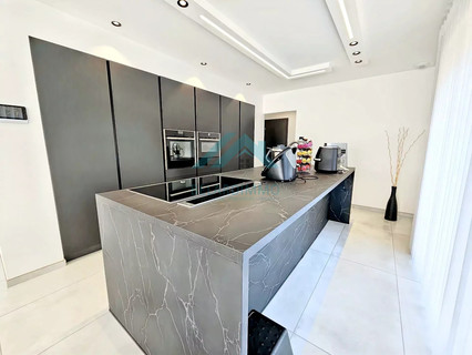 Moradia com 4 quarto(s) para venda em Hussigny-Godbrange