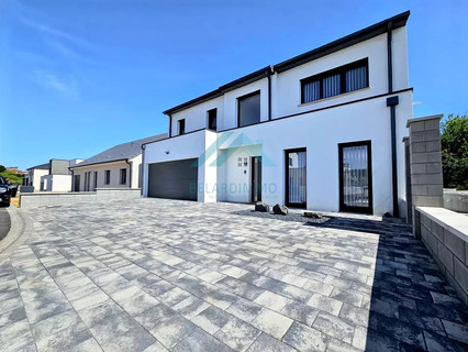 Moradia com 4 quarto(s) para venda em Hussigny-Godbrange