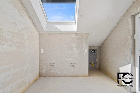 House with 4 bedroom(s) to sell in Limpach