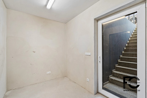 House with 4 bedroom(s) to sell in Limpach