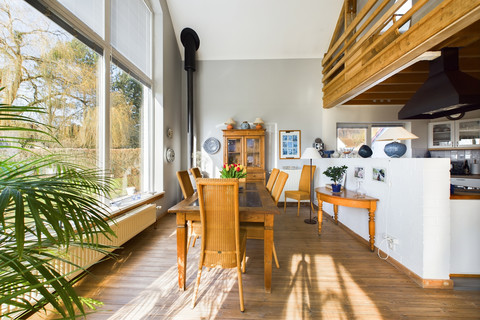 House with 5 bedroom(s) to sell in Schrassig