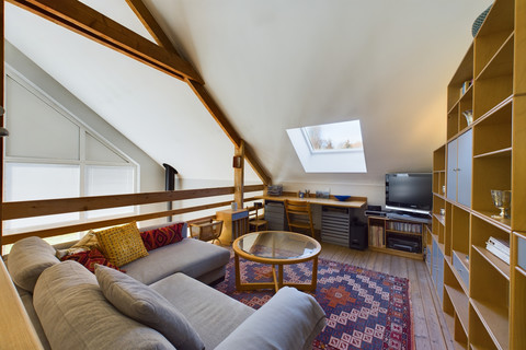 House with 5 bedroom(s) to sell in Schrassig