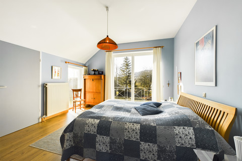 House with 5 bedroom(s) to sell in Schrassig