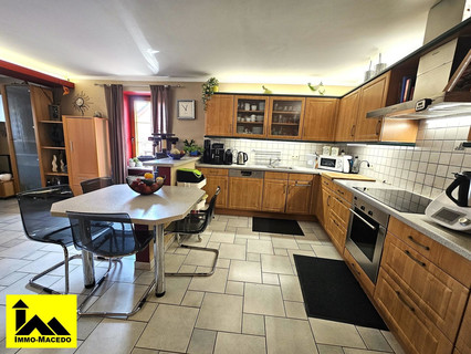 Duplex com 9 quarto(s) para venda em Moestroff