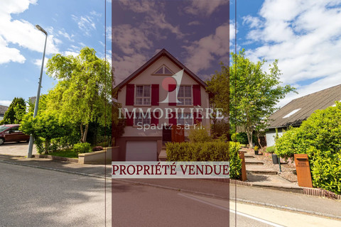 Moradia com 4 quarto(s) para venda em Scheidgen