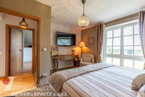 Moradia com 4 quarto(s) para venda em Scheidgen