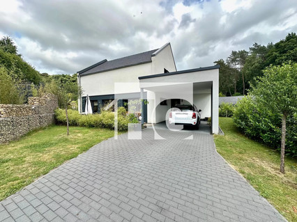 Moradia com 4 quarto(s) para venda em Hobscheid