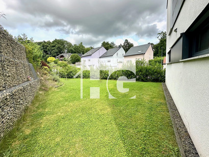 Moradia com 4 quarto(s) para venda em Hobscheid