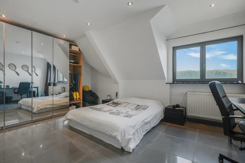 Vivenda com 5 quarto(s) para venda em Ehlange