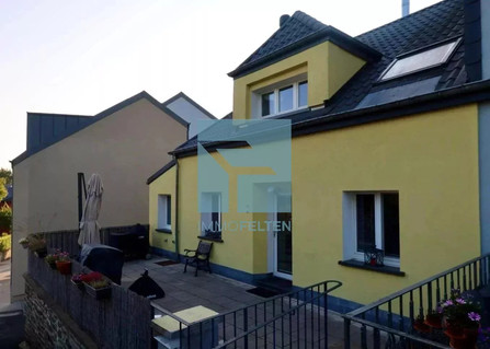 Moradia geminada com 4 quarto(s) para venda em Harlange