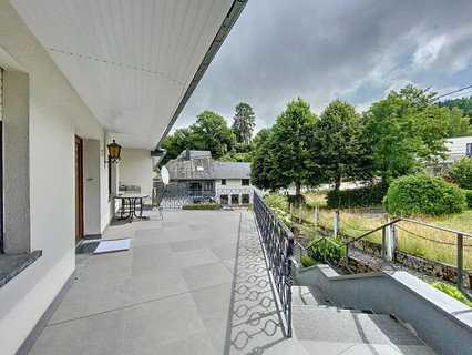 Moradia com 5 quarto(s) para venda em Sankt vith