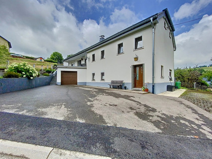 Moradia com 5 quarto(s) para venda em Sankt vith