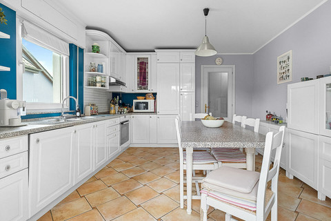 Apartment with 4 bedroom(s) to sell in Kehlen