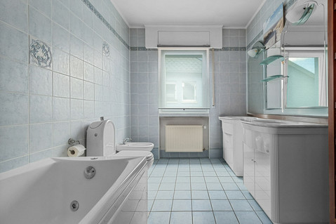 Apartment with 4 bedroom(s) to sell in Kehlen