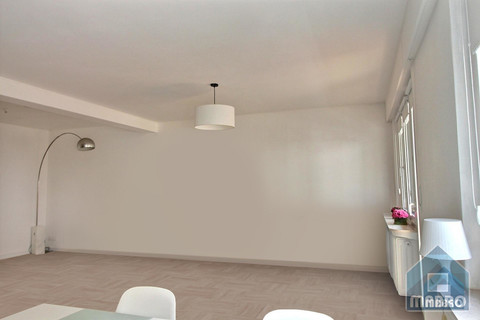 Appartement 2 chambre(s) à vendre à Strassen