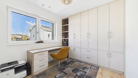 House with 5 bedroom(s) to sell in Oetrange