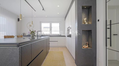 House with 5 bedroom(s) to sell in Oetrange