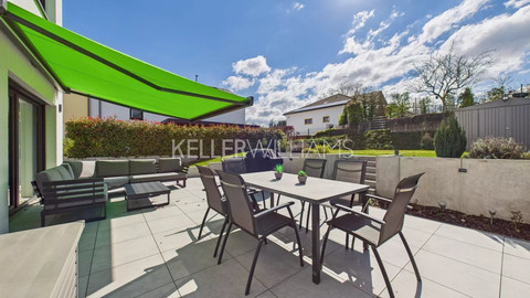House with 5 bedroom(s) to sell in Oetrange