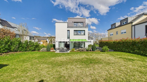 House with 5 bedroom(s) to sell in Oetrange