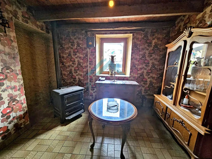 Moradia com 8 quarto(s) para venda em Helmdange