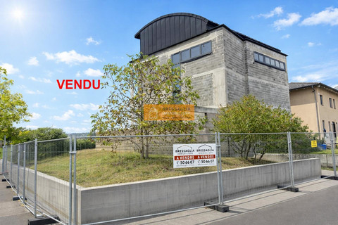 Land to sell in Leudelange